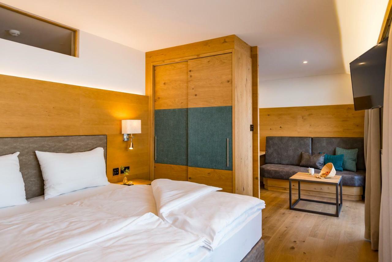 Tiroler Weinstube Seefeld no Tirol Exterior foto