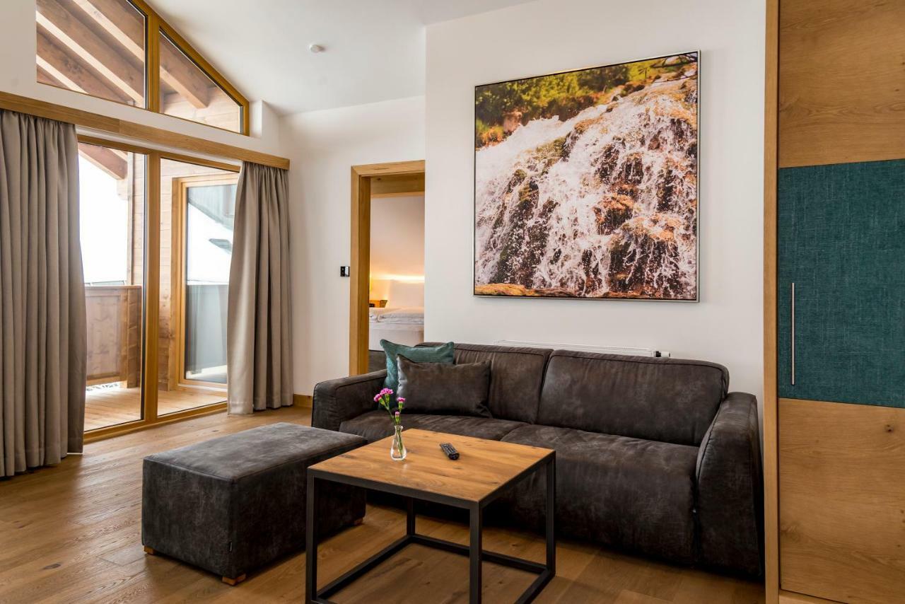 Tiroler Weinstube Seefeld no Tirol Exterior foto